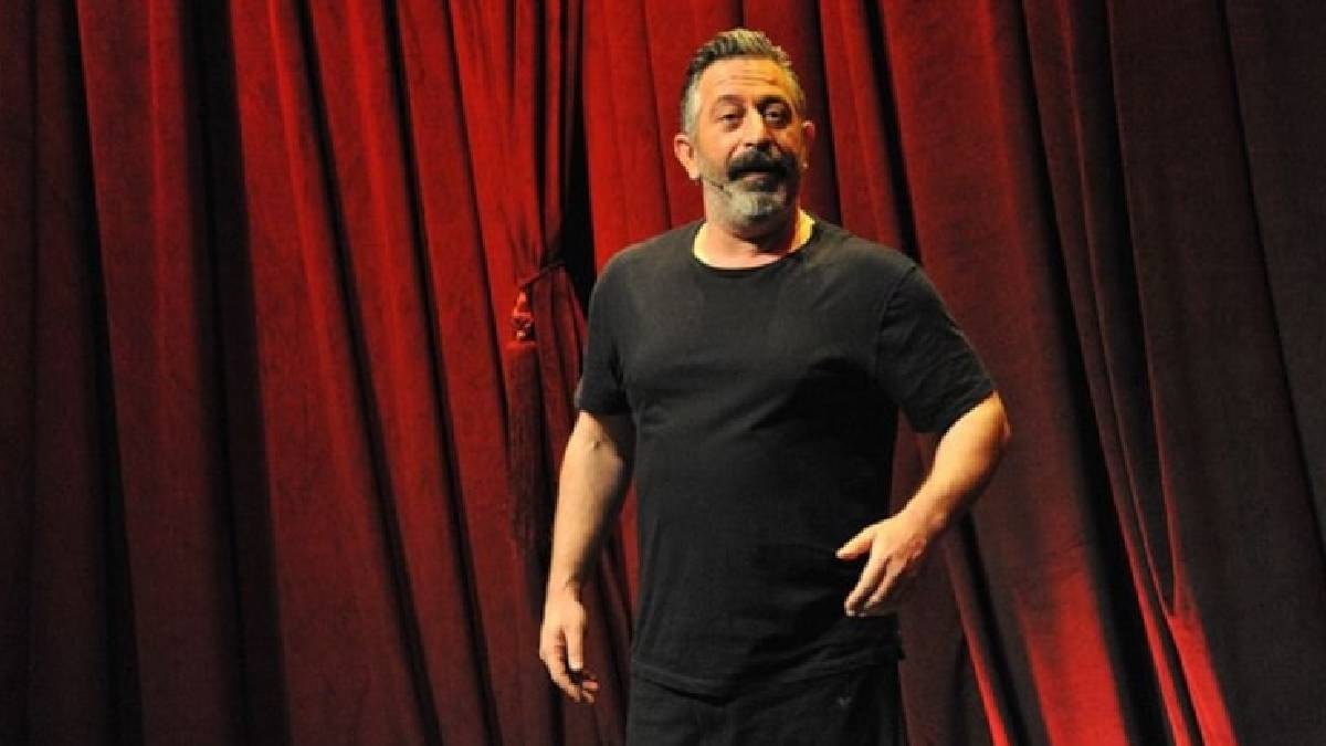 Göğüs ağrısıyla hastaneye kaldırılan Cem Yılmaz'dan korkutan haber