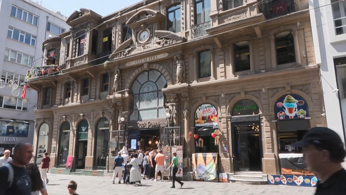 İstanbul'un simge mekanında tartışma yaratan görüntü
