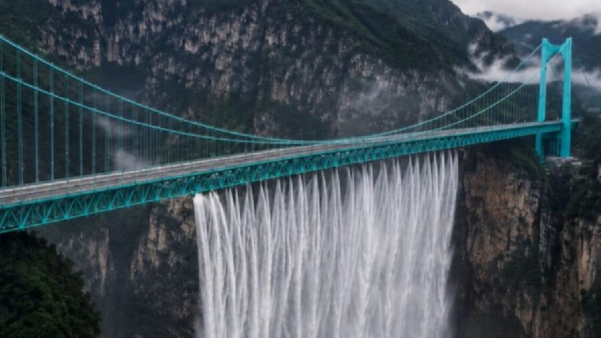 Şantiye kazısından buldukları şeyle 625 metre yukarıda imkânsızı başardılar