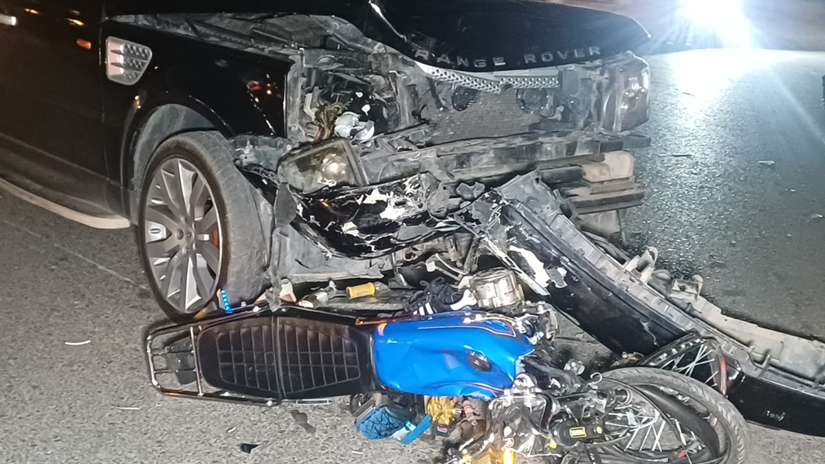 Kırmızı ışıkta geçen motosiklet cipe çarptı: 1 ölü, 1 yaralı