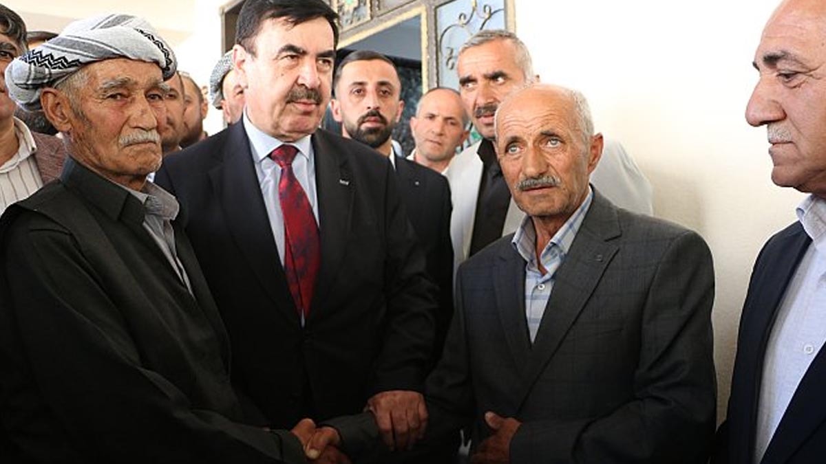 Şemdinli'de kan davası olan iki aile barıştı