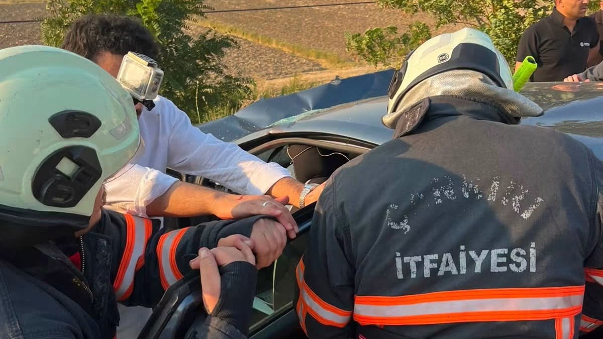 Çankırı'da iki otomobil çarpıştı: 1 ölü, 6 yaralı