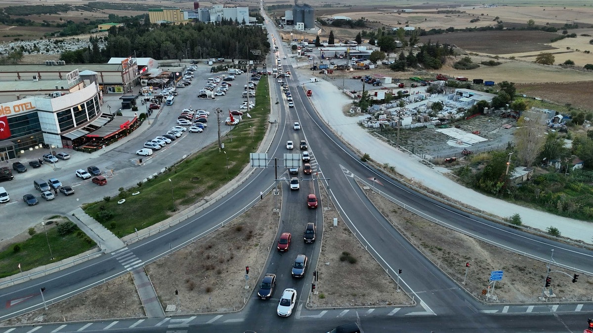 Tatil sonu trafiği: Uzun kuyruklar oluştu