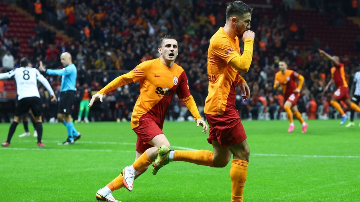 Galatasaraylı oyuncu eski takımına geri döndü! Başkan bizzat açıkladı