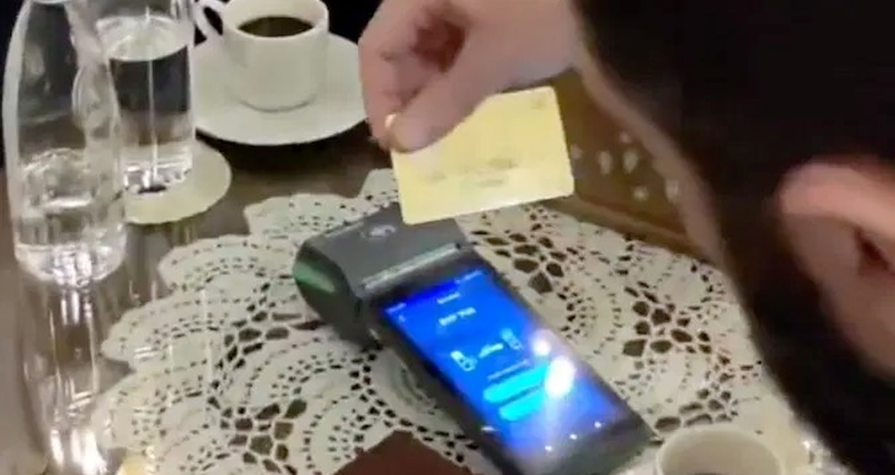 Suriye Devlet Başkanı Ahmed Şara Visa kartıyla ödeme yaptı - finans news