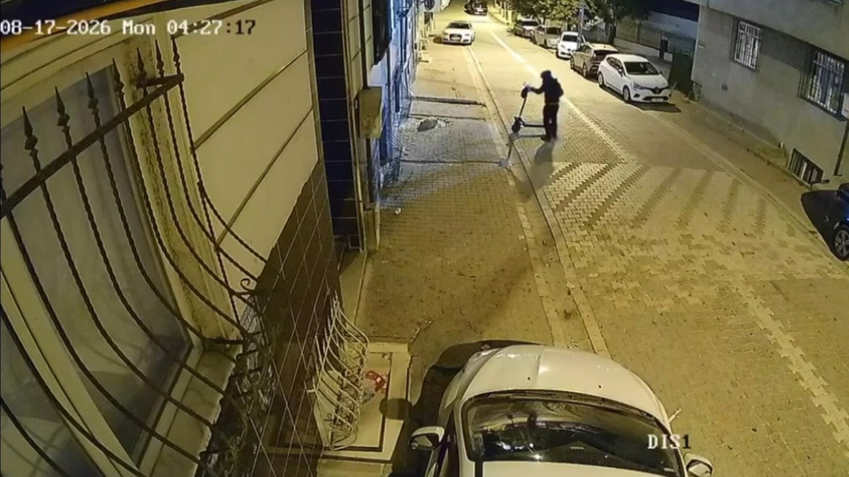 Eski sevgilisinin ailesinin evini kundakladı