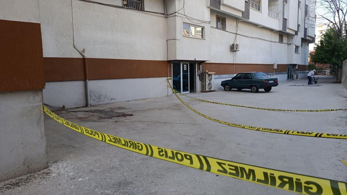 Şanlıurfa'da balkondan düşen kadın öldü