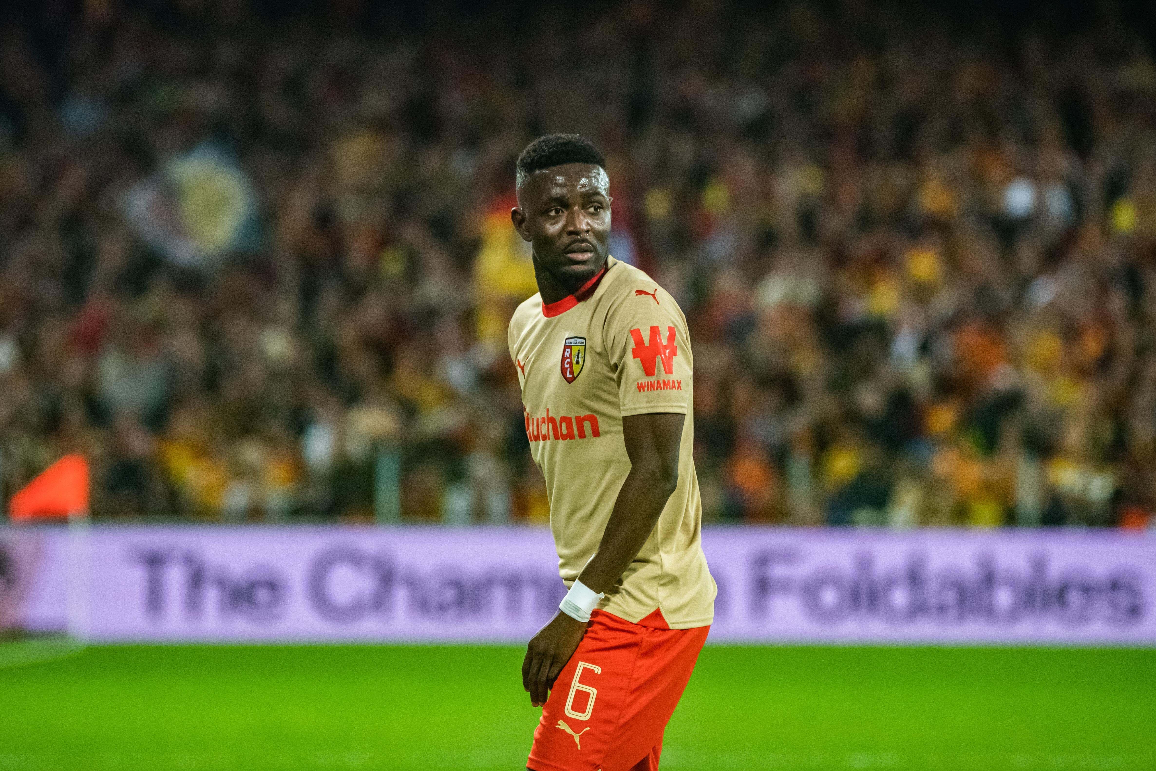 Galatasaray'a sürpriz orta saha