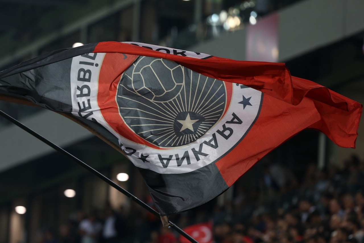 Fenerbahçe maçının bilet fiyatları kriz çıkardı!