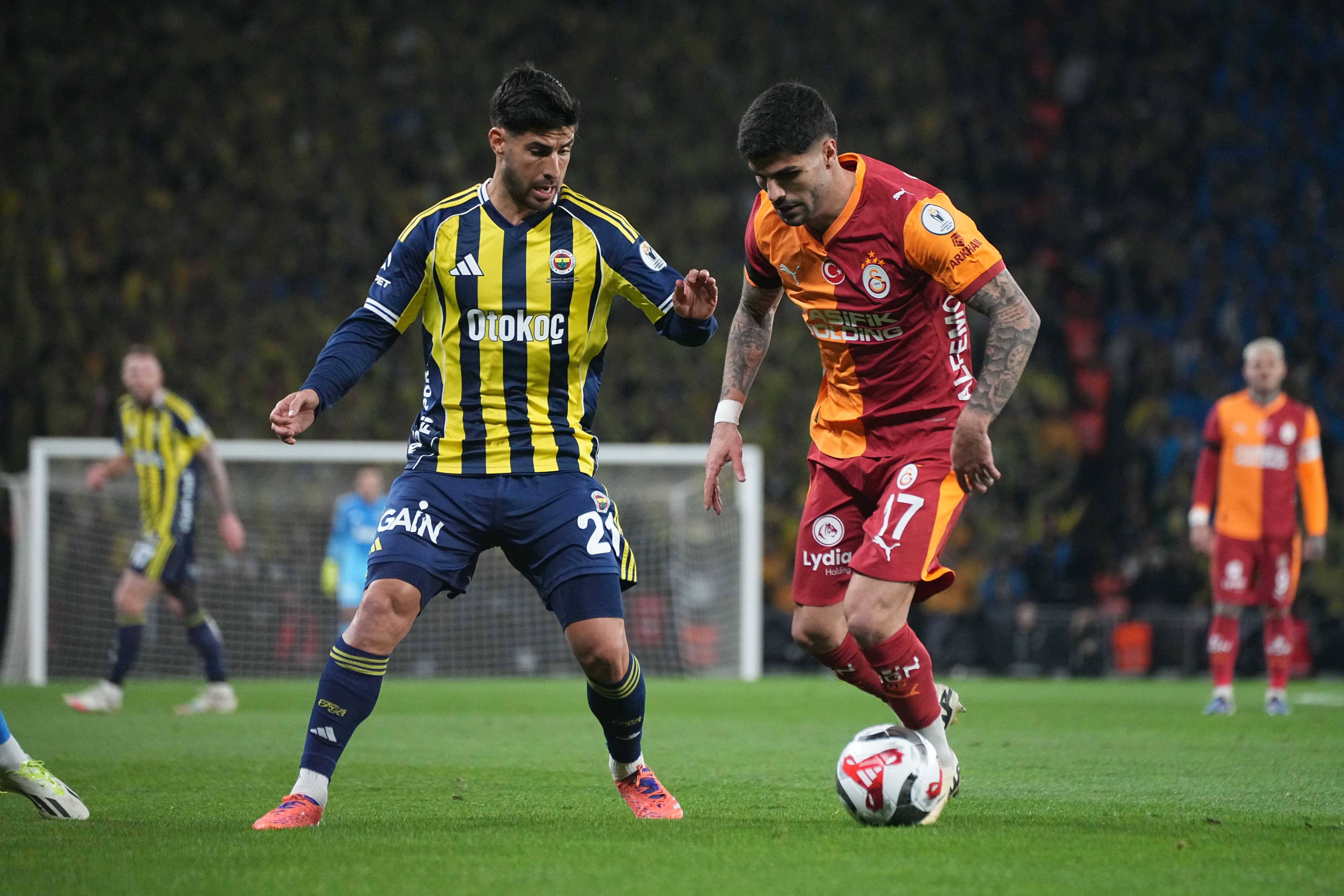 Fenerbahçe-Galatasaray derbileri tarihinde bir ilk yaşanabilir! Perşembe günü belli olacak
