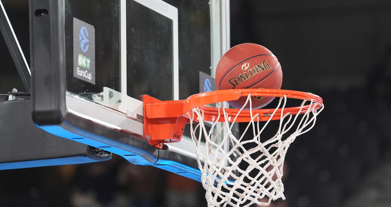 Basketbolda kurallar sil baştan, 3 sayılık smaç ve 4 sayılık şutlar