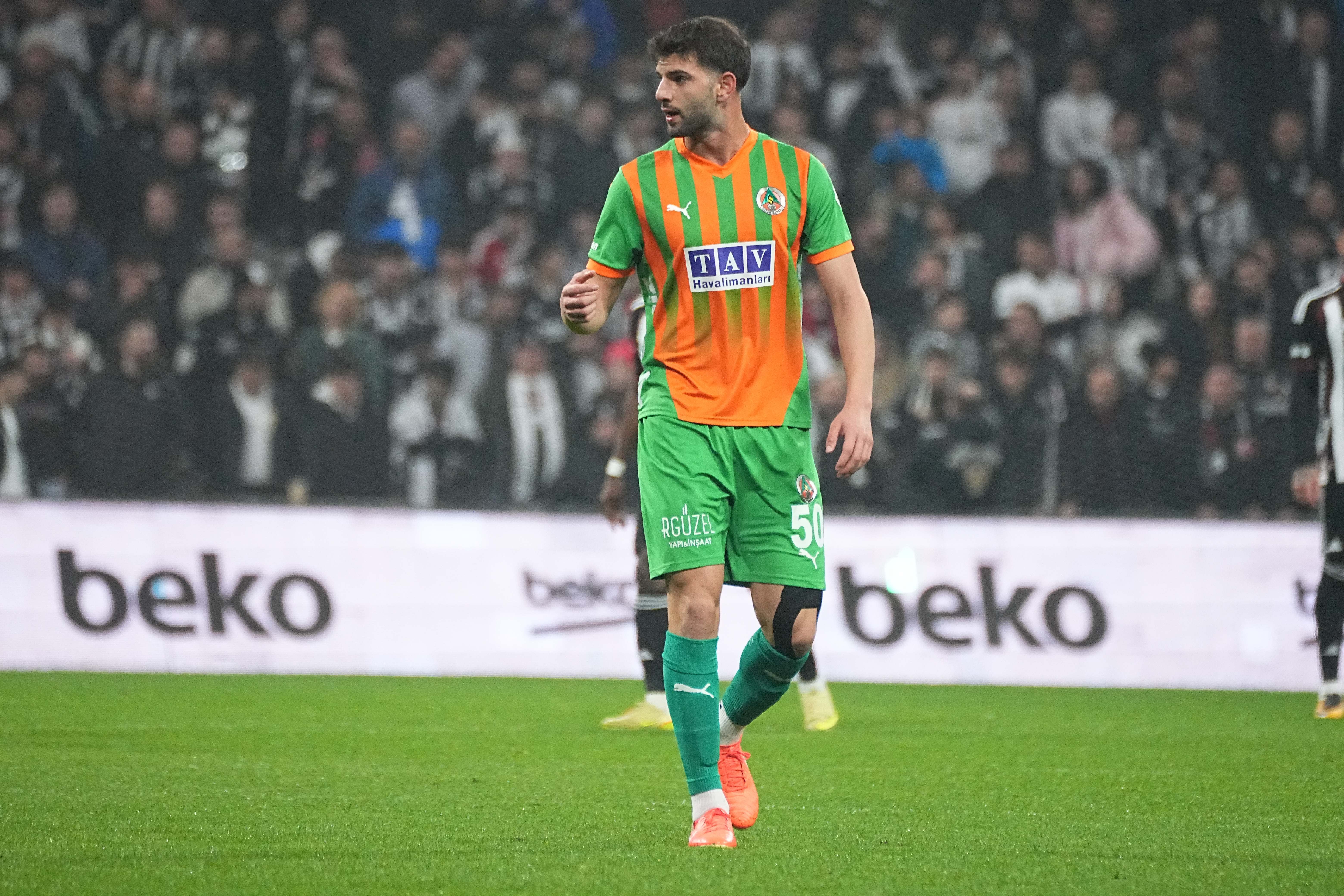 Adı Fenerbahçe ile anılan yıldız için resmi açıklama geldi