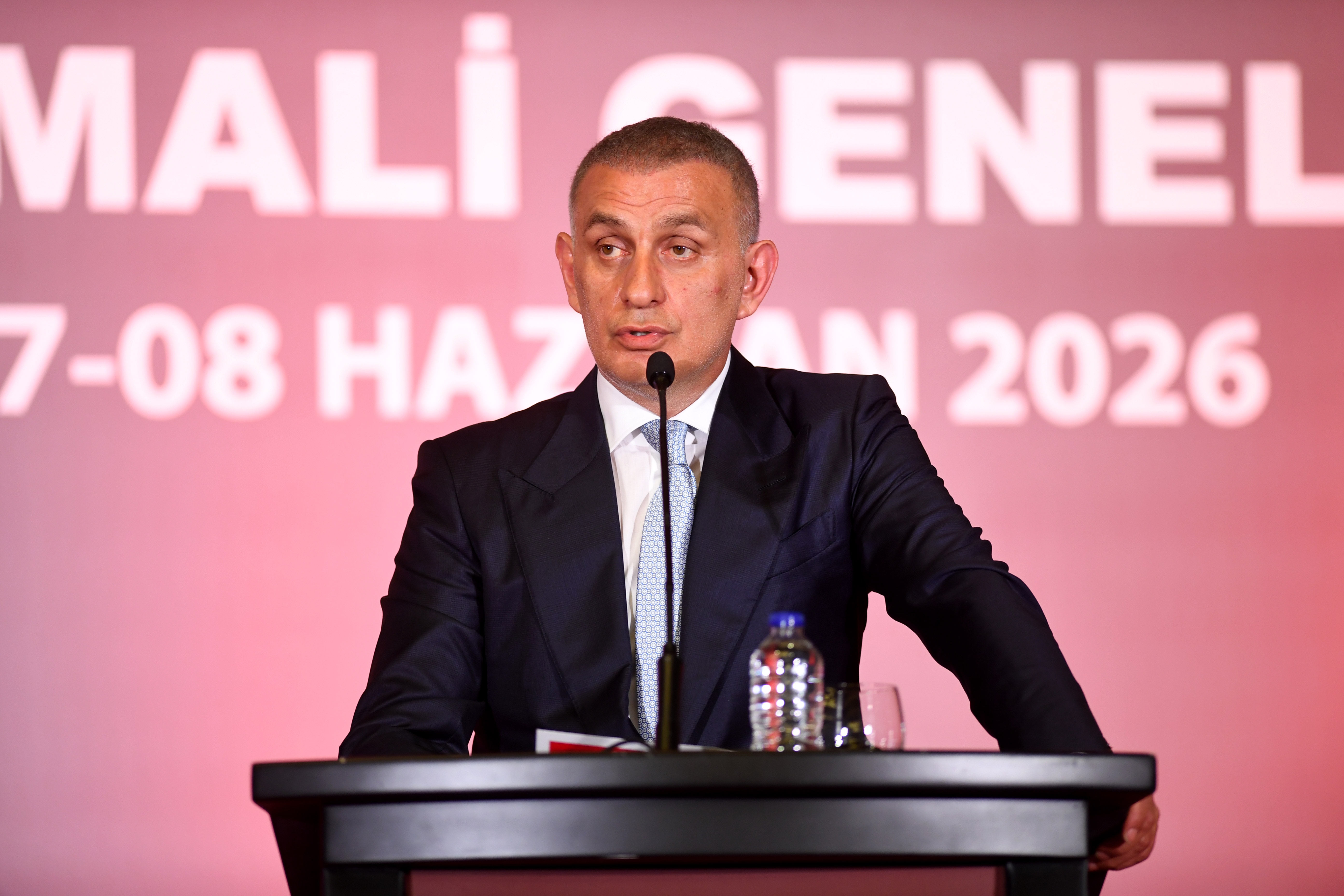 TFF'den genç futbolculara yeni düzenleme: Zorunlu kalma sona eriyor