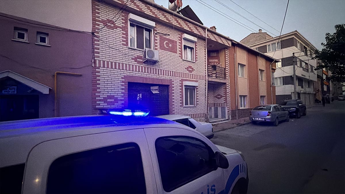 Eskişehir'de kötü kokular gelen evde 1 kişi ölü bulundu