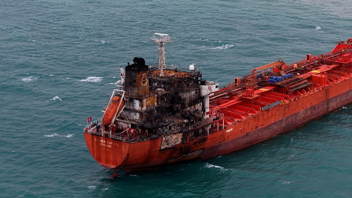 Dron saldırısı sonrası sürüklenip, Samsun’da karaya oturan tanker, römorkörle alınacak