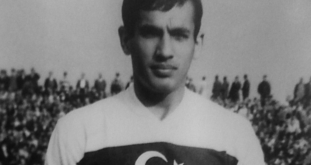 Eski milli futbolcu Haluk Erdem hayatını kaybetti