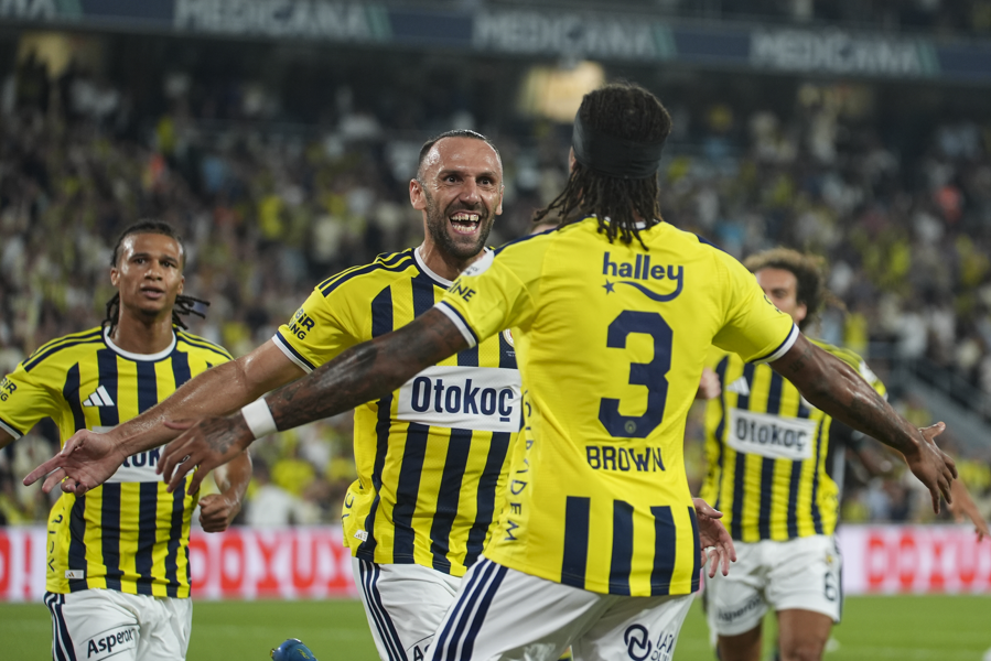 6 gollü maçta 3 puan Fenerbahçe'nin