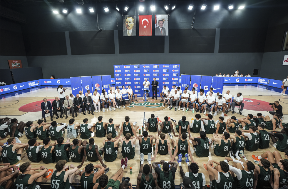 BWB Next Up basketbol kampı İstanbul'da başladı