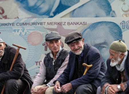 Emekli aylıklarına seçim dokunuşu geliyor!SGK uzmanı Özgür Erdursun, emekli aylıklarındaki olası artışlar, sosyal güvenlik sisteminin geleceği ve merakla beklenen kademeli emeklilik düzenlemesine ilişkin kritik değerlendirmelerde bulundu.