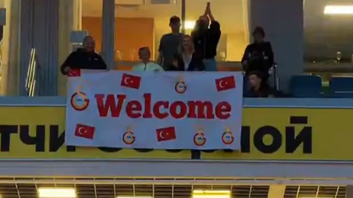 Rusya Milli Takımı'ndan Galatasaray'ın yeni transferi Batrakov'a veda