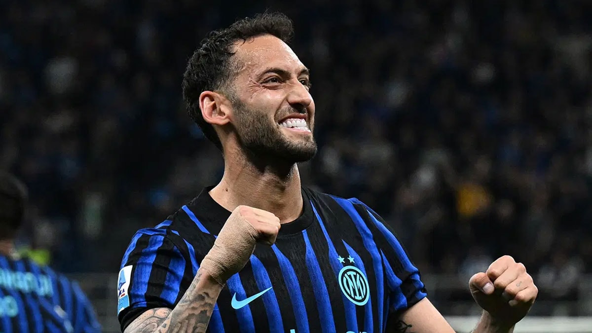 Hakan Çalhanoğlu nefis attı Inter 3 puanla başladı