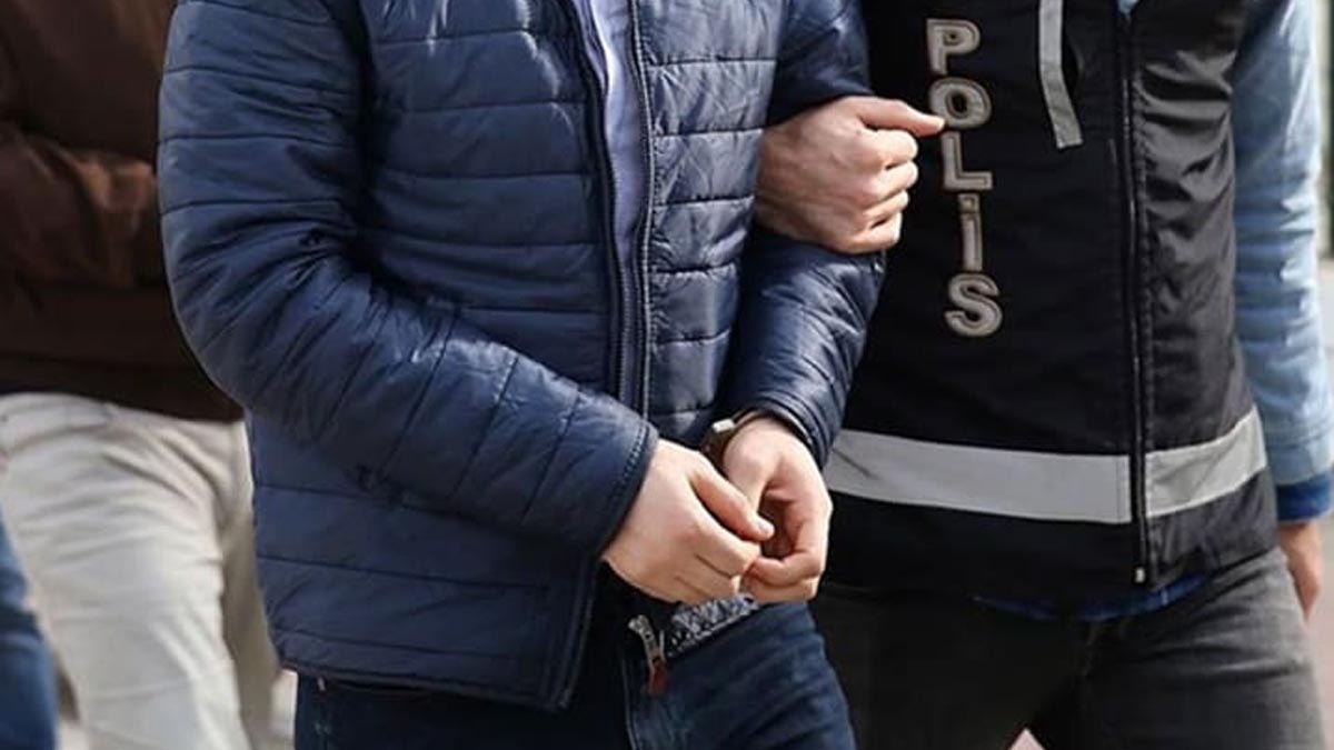 Bir hastanın şikayetiyle ortaya çıktı: Hesabından milyonlar çıkan doktor tutuklandı