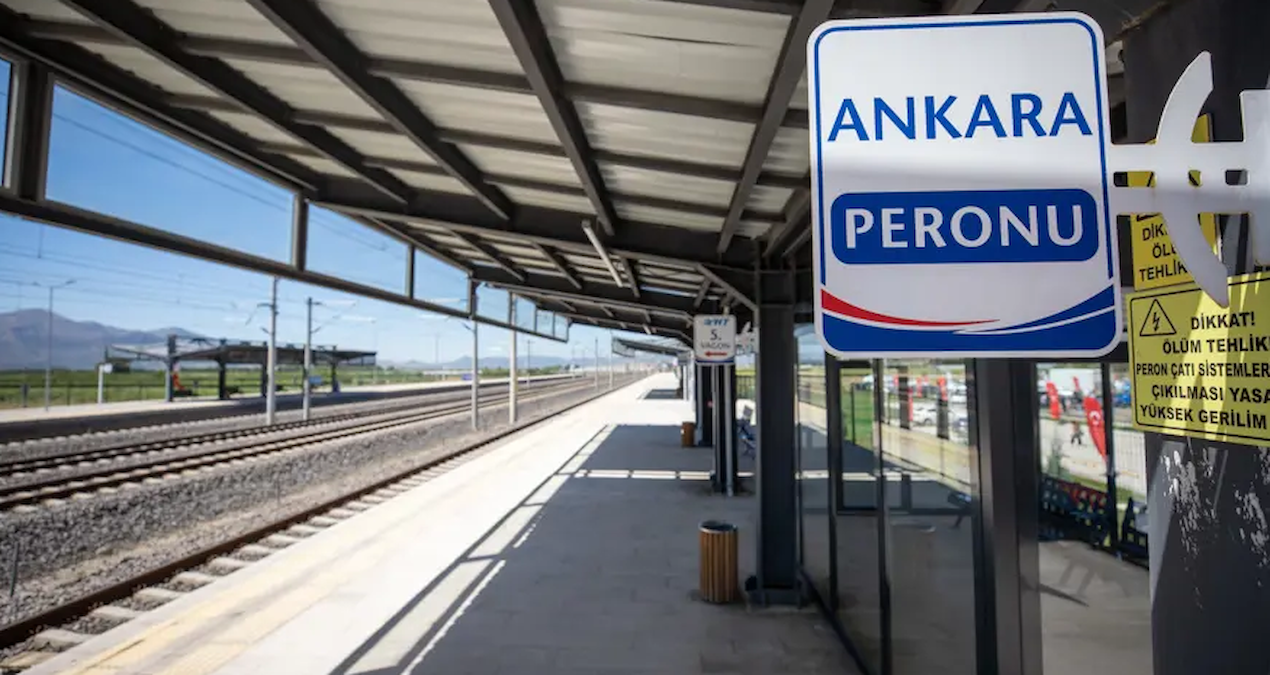 Ankara-İstanbul yolculuğu 4 saatin altına düşüyor: Tarih verildi
