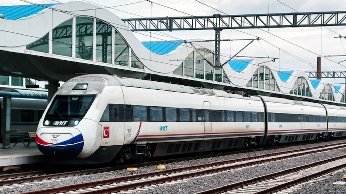 Türkiye'nin 4 iline daha hızlı tren geliyor: Tarih belli oldu