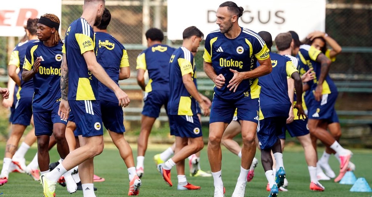 Fenerbahçe'ye Sturm Graz maçı öncesi çifte müjde