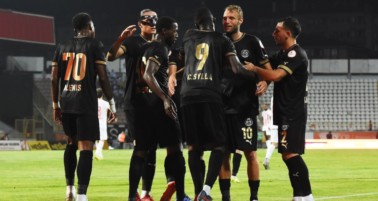 1. Lig’de perde açıldı! Manisa FK sezona 3 puanla başladı