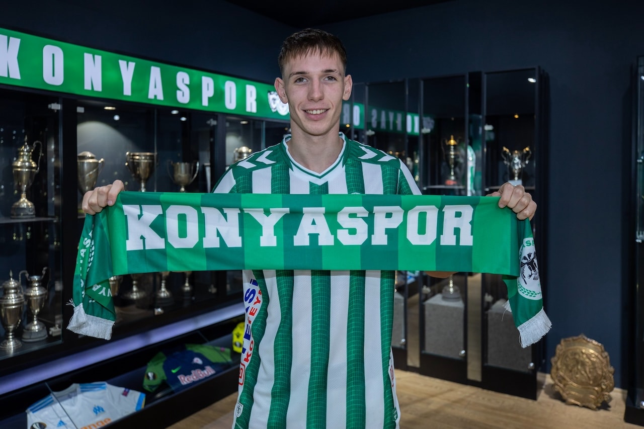 Konyaspor'a Macar orta saha
