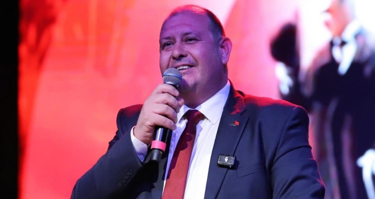 Menderes Belediye Başkanı İlkay Çiçek tutuklandı
