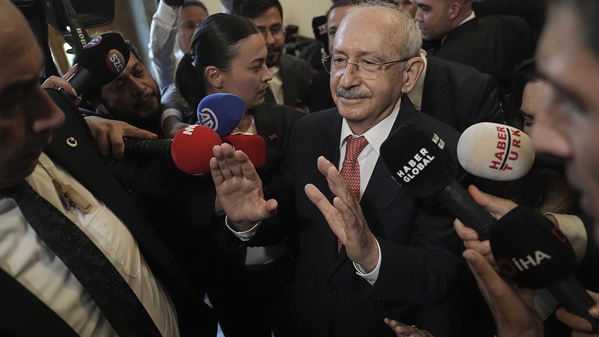 CHP'liler Özgür Özel'in dokunulmazlığının kaldırılmasına 'Evet' diyecekler