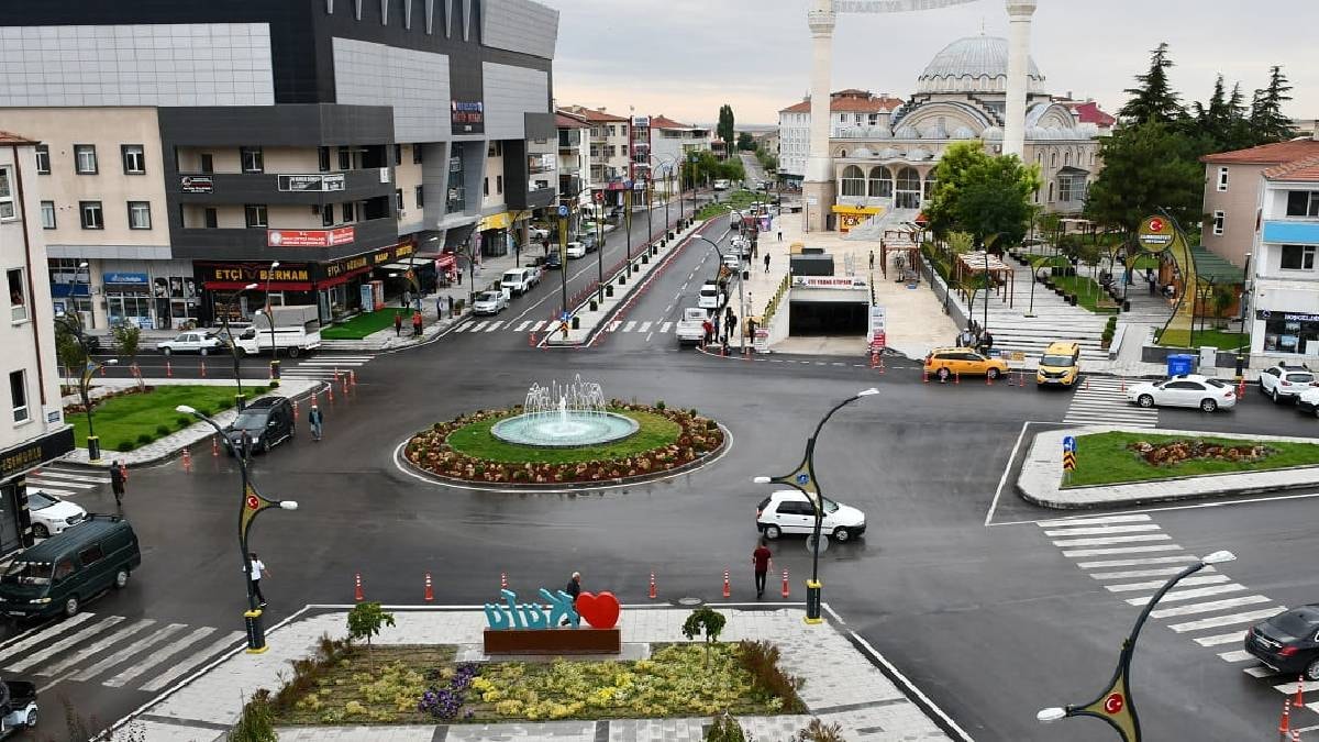 Türkiye'nin bu ilçesinde yaşayanlar TL'yi unuttu: Sadece dolar ve euro geçiyor