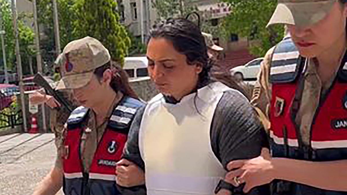 Kürekli koca cinayetinde 2 sanığın cezası belli oldu