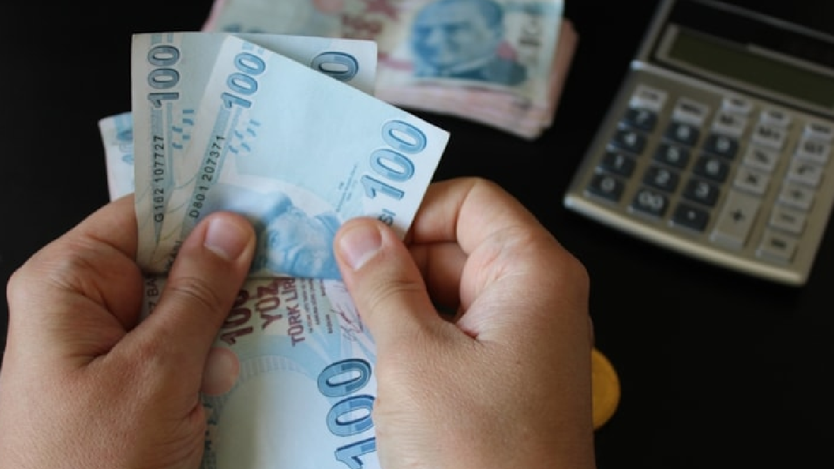 Maaşı bir gün bile geç yatan, bu ödemeyi almaya hak kazanıyor