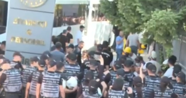 AKP mitinginde hak arayacak madenciler üçüncü kez gözaltına alındı