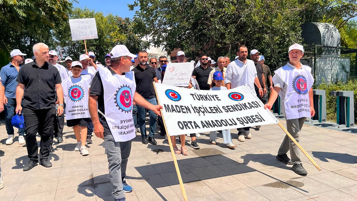 Madenciler Ankara Garı'na yürüdü