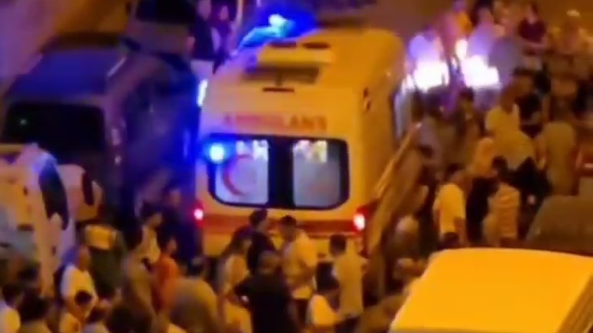 Caddede yürüyen kadına silahlı saldırı
