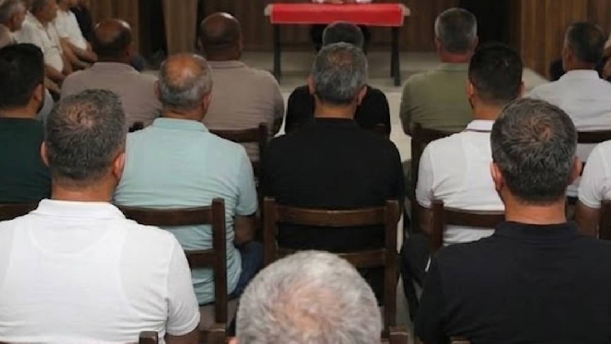 İstanbul'da daire parasına satıyorlar: Kafeste 5 milyonluk servet