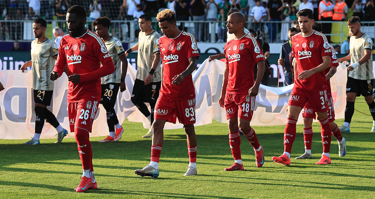 Beşiktaş'ın eski yıldızı Süper Lig'e dönüyor