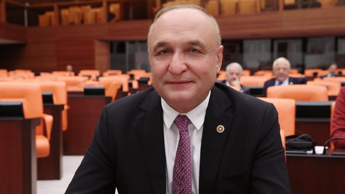 YENİ Partili vekile bıçaklı saldırı