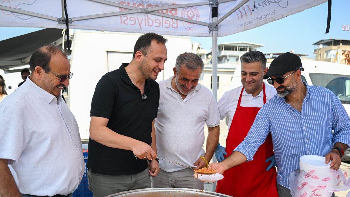 Bekledikleri gün geldi: İlk hasadı böyle kutladılar