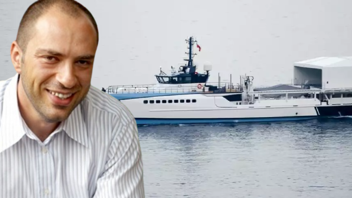 Ünlü milyarder 20 milyon dolarlık oyuncağını Bodrum'a demirledi