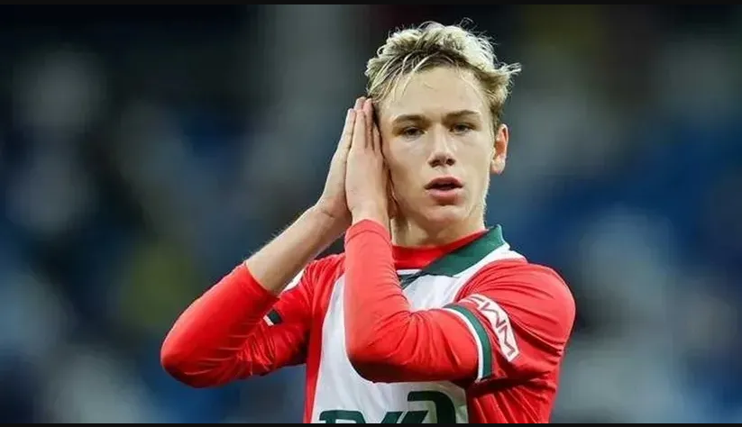 'İstifa' tepkisi yönetimi harekete geçirdi, transfer imzaya kaldı