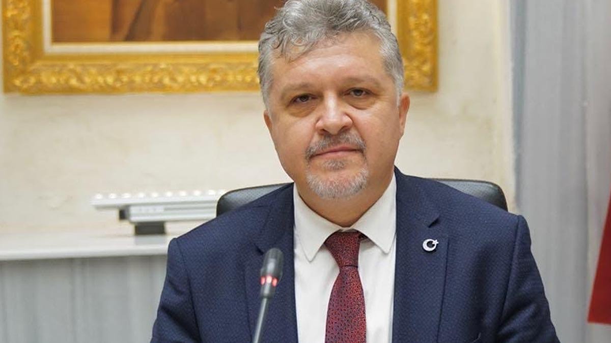Bir CHP’li belediye başkanı daha istifa etti