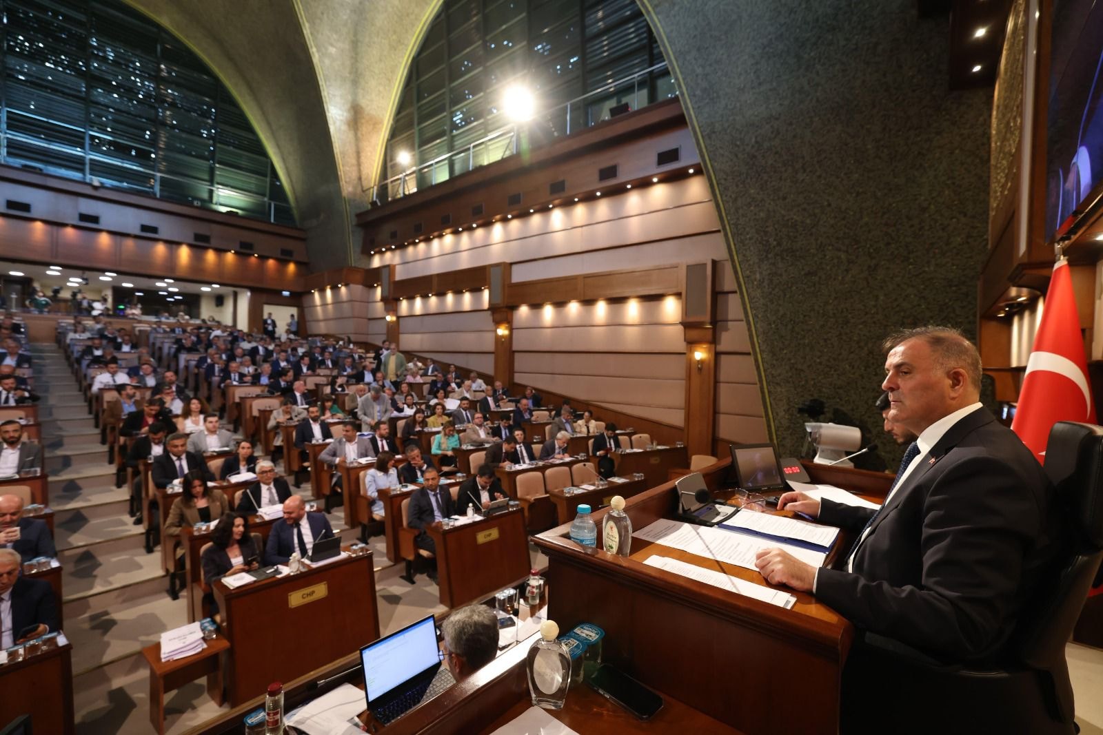 İBB Meclisi'nde kritik eşik: 10 sandalye tüm dengeyi değiştirebilir