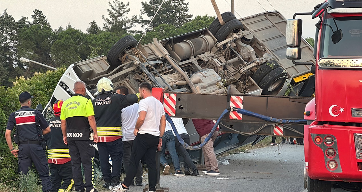 Halk otobüsü devrildi, 21 kişi yaralandı