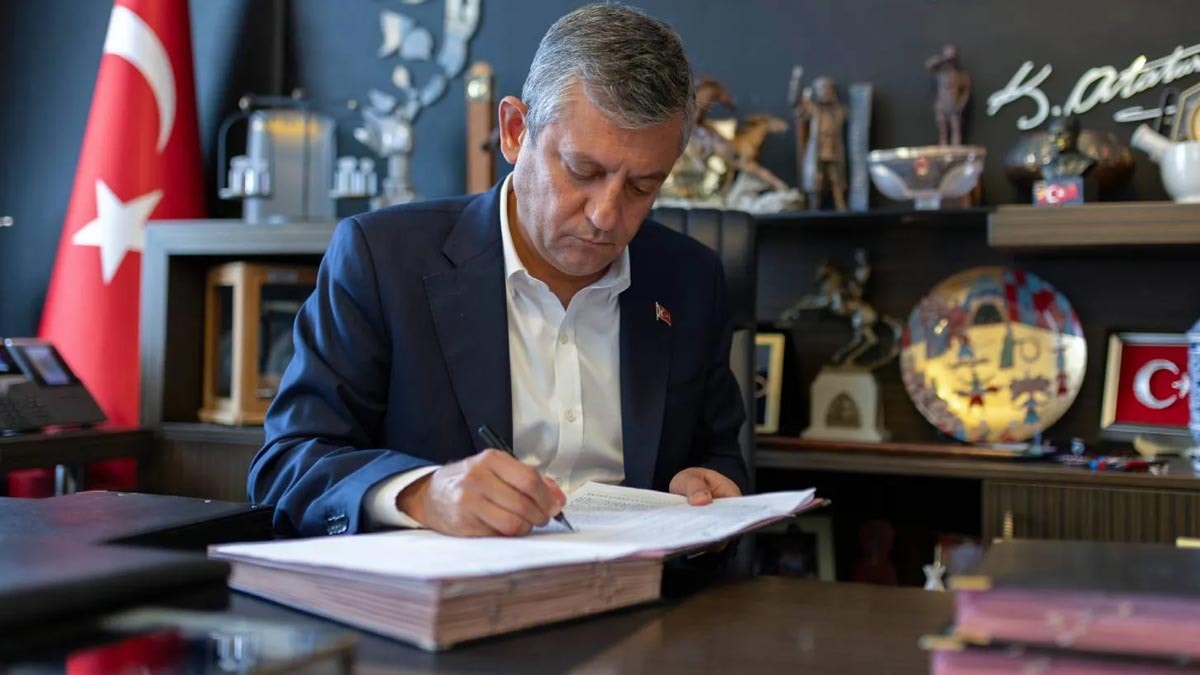 YENİ Parti'ye 2 günde rekor üye