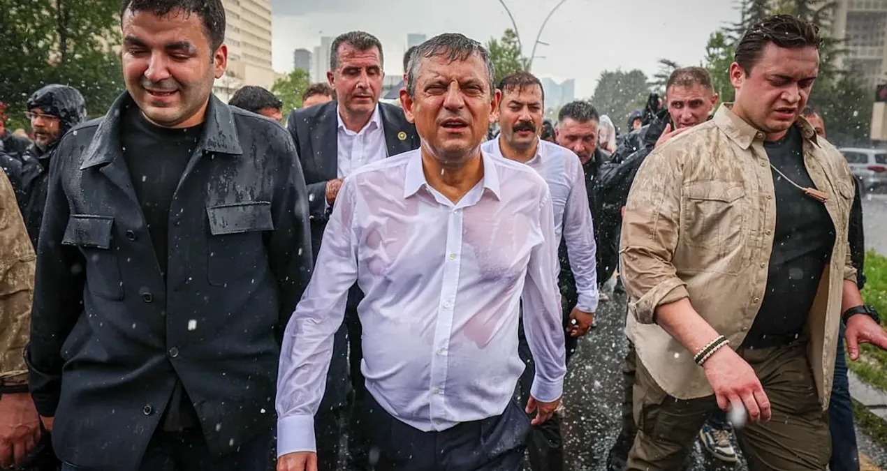 Suçlama çok ağır! Savcılık Özel'in dokunulmazlığının kaldırılması için bakanlığa başvurdu